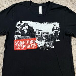 🎸 '23 Something Corporate Band Black Clouded Image Red Font Text Unworn Soft Tee